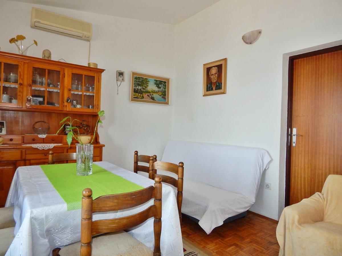 אומיס Apartment Kovacic מראה חיצוני תמונה