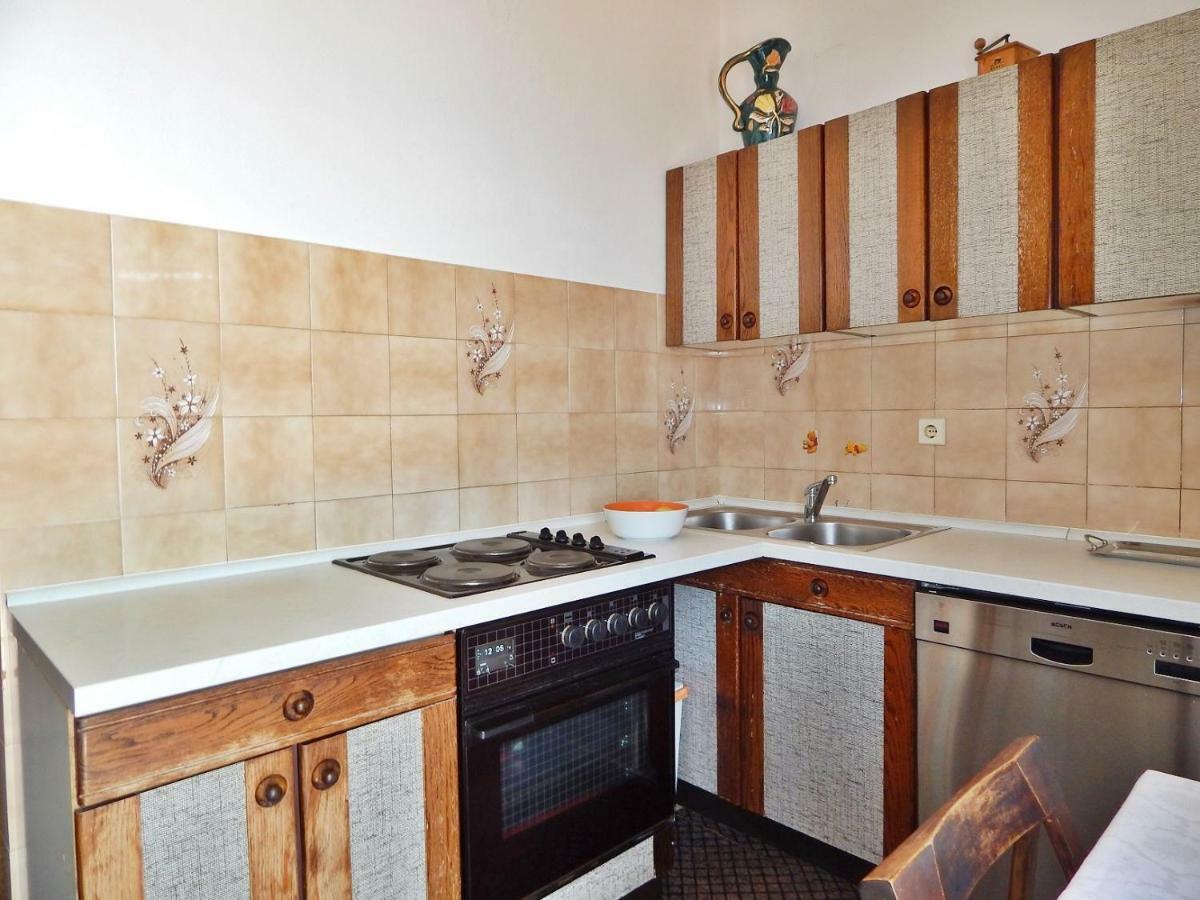 אומיס Apartment Kovacic מראה חיצוני תמונה